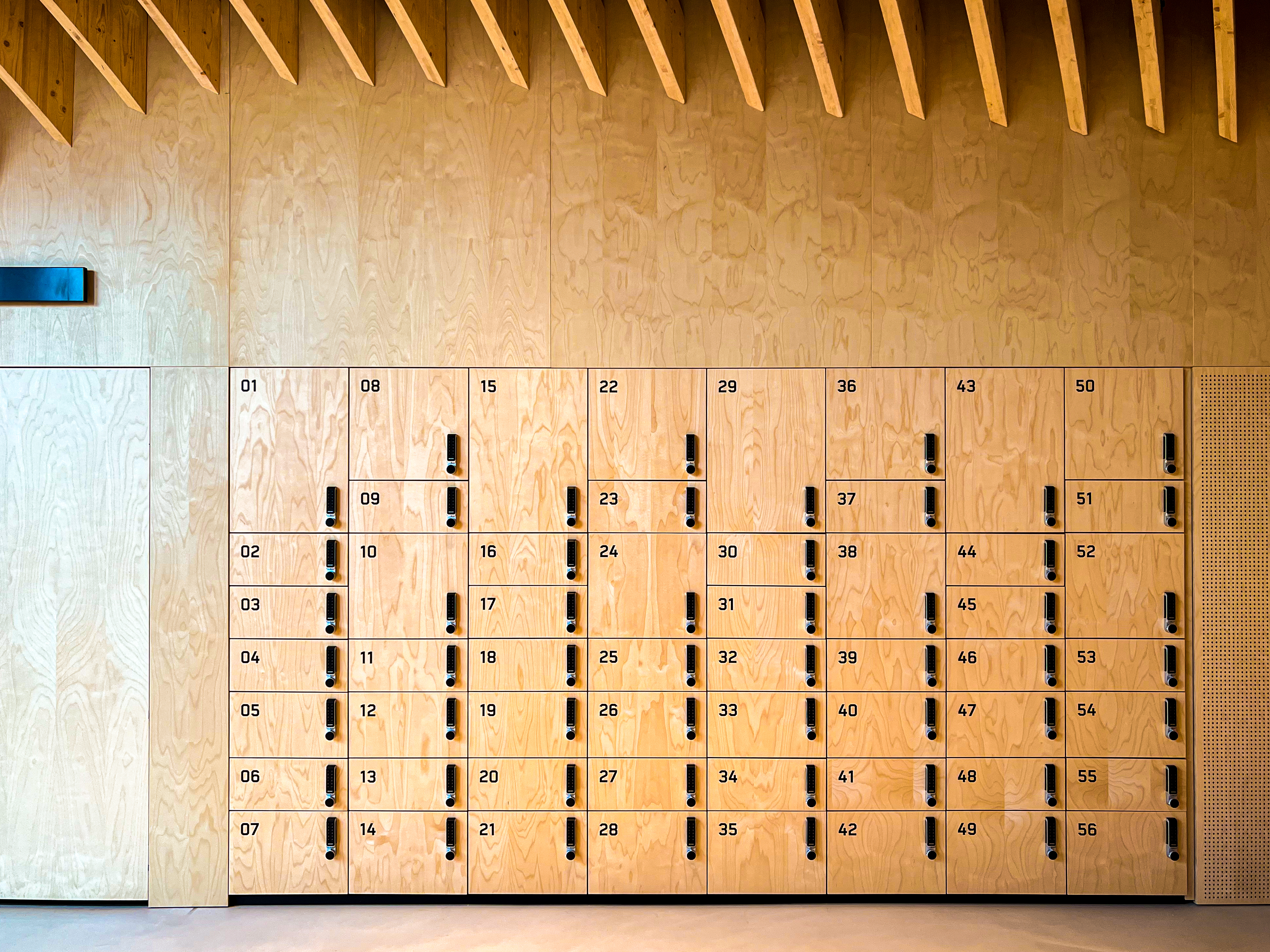Lockers at the Supercell Headquarters in Helsinki - SML.20220922.IPH13.09868 - Flickr - See-ming Lee (SML)