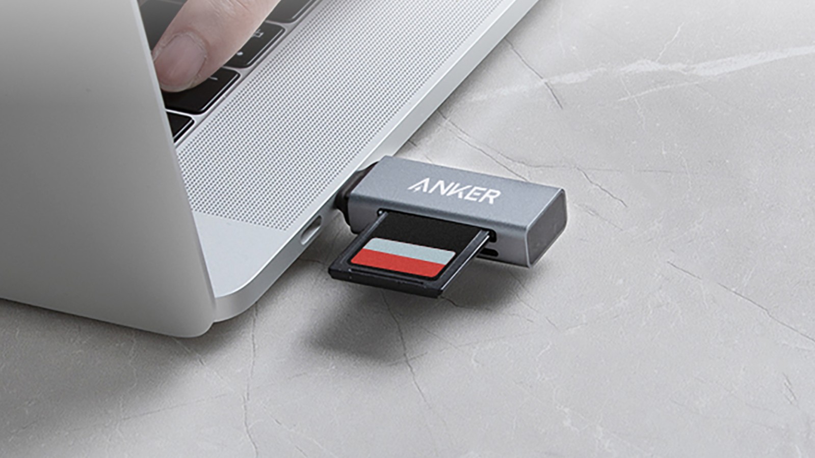 Anker’s $9 SD/microSD card reader deal is a steal for travelers and creatives