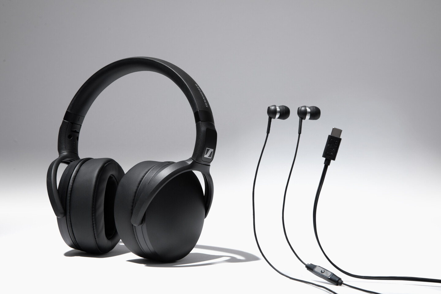 Sennheiser Redefines Plug-and-Play Audio with USB-C CX 80U Earbuds and HD 400U Headphones