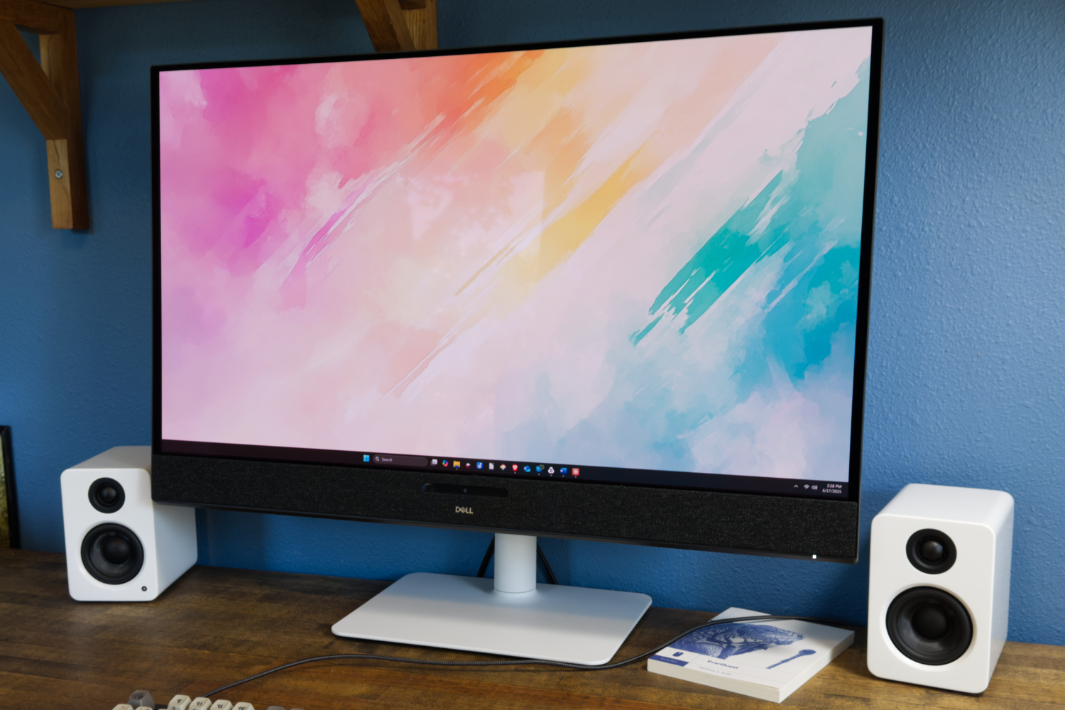 Dell’s $400 4K OLED Monitor Deal Slashes Premium Display Costs—Here’s Why It’s a Steal