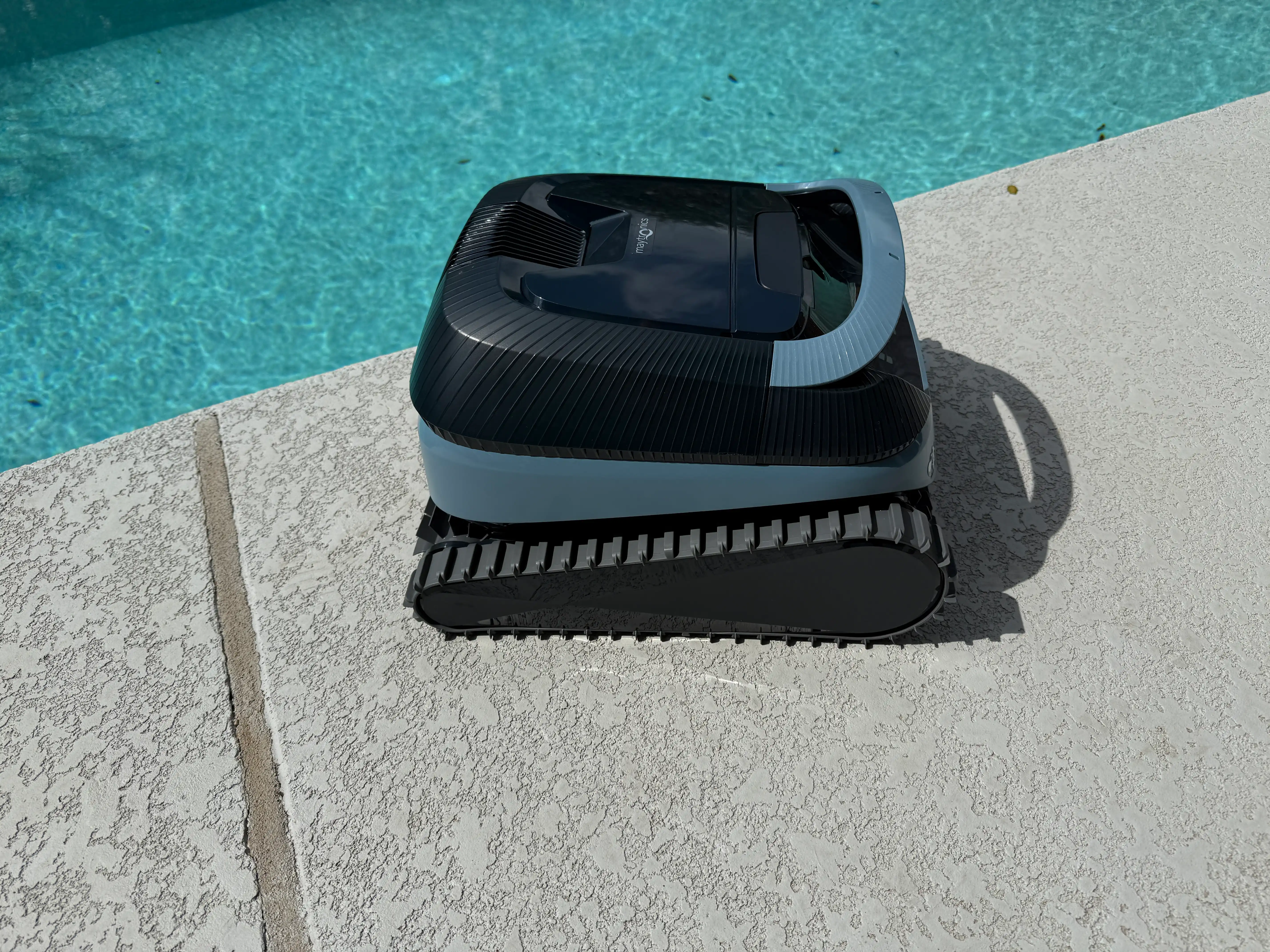 Dolphin EON 120D: Powerful but Picky