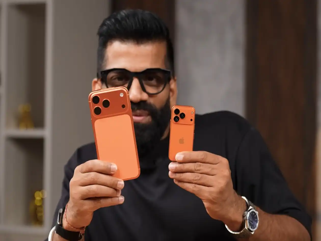 The Tiny Phone That Fits in Your Pocket: A Shrinking Trend in a Growing Market