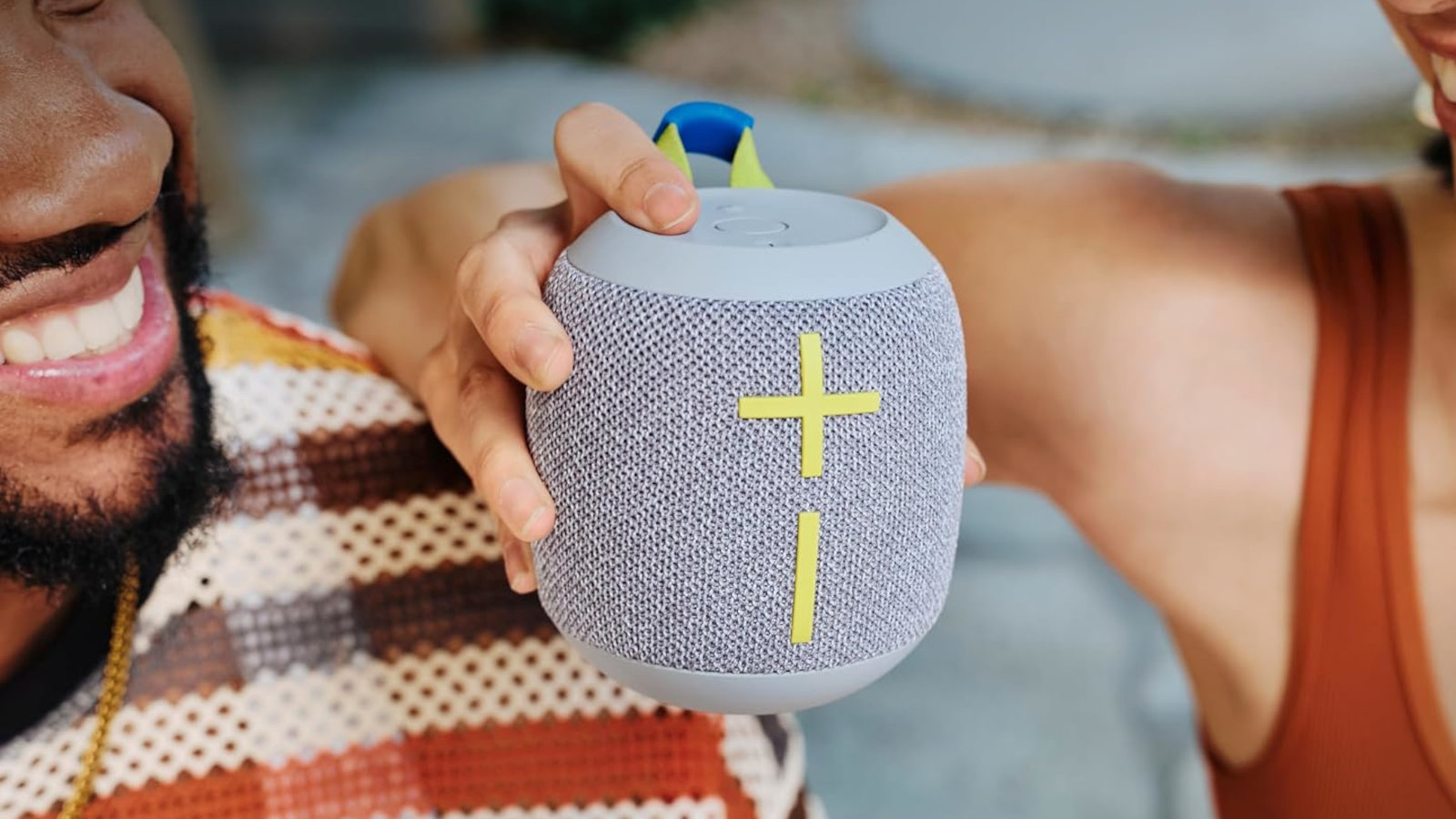 Portable audio redefined: A compact, waterproof Bluetooth speaker with built-in battery