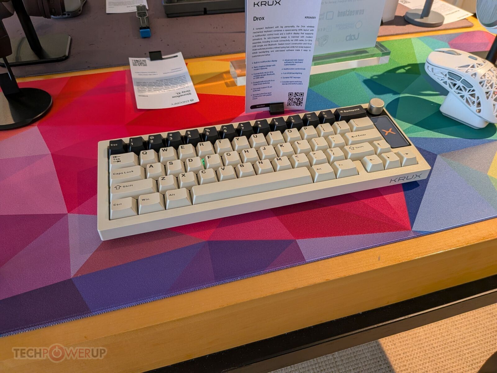 KRUX Introduces Drox: A Modular 60% Keyboard with Integrated Display and Advanced Connectivity