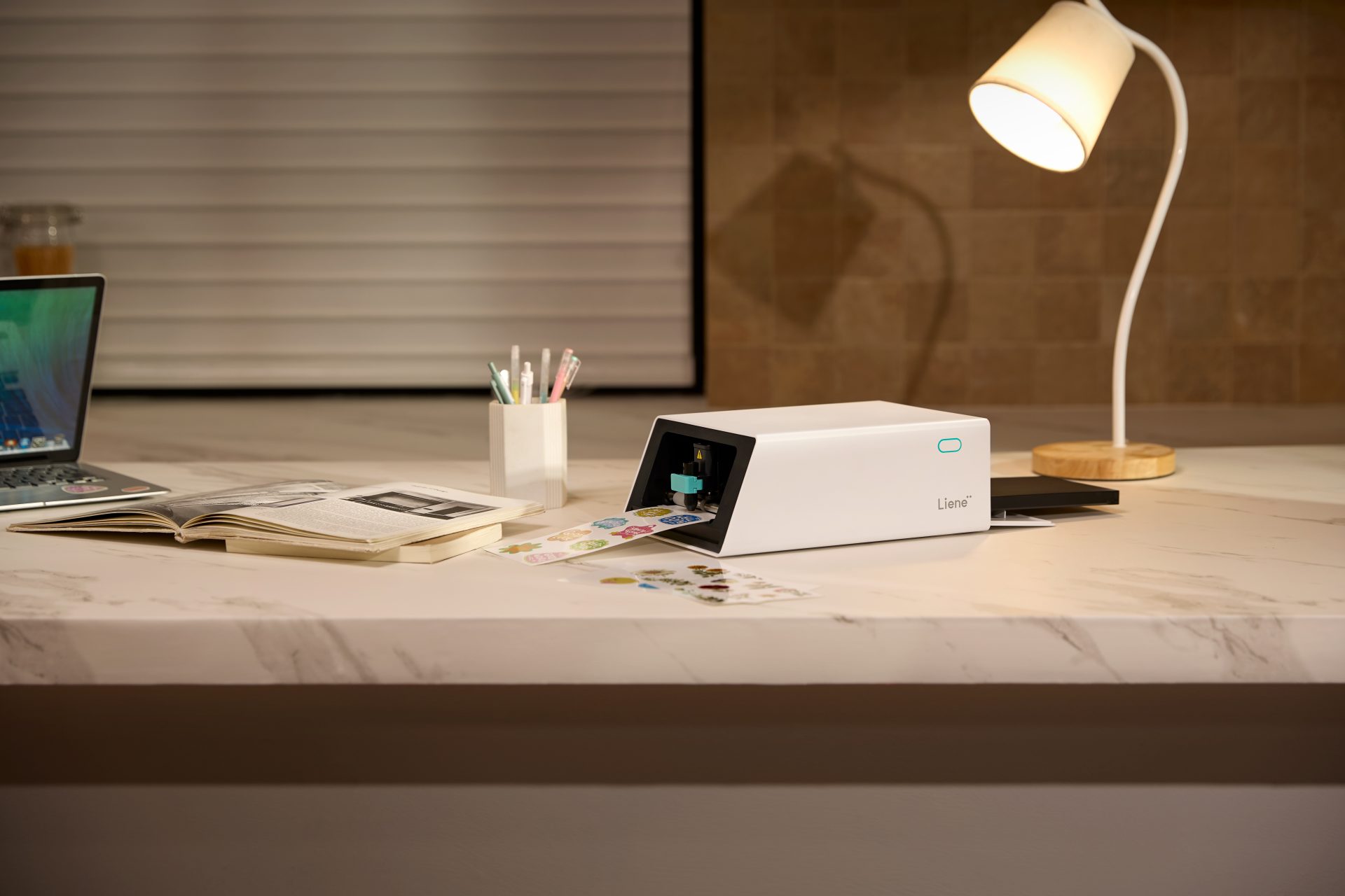 Liene PixCut S1: AI Sticker Printing Now Within Reach
