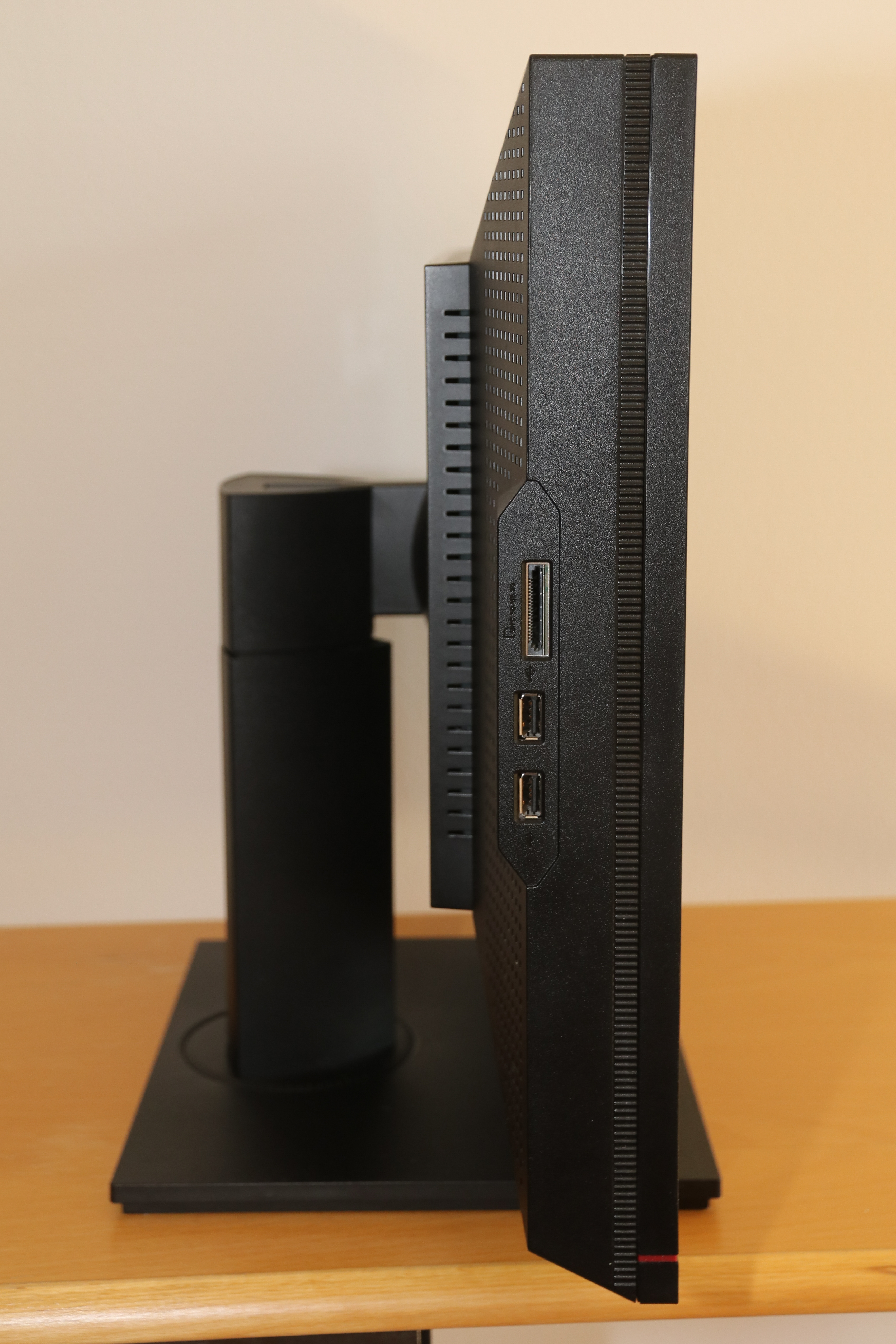 ASUS ROG Strix SCAR 18: A High-Performance Workstation for Data and AI Workloads